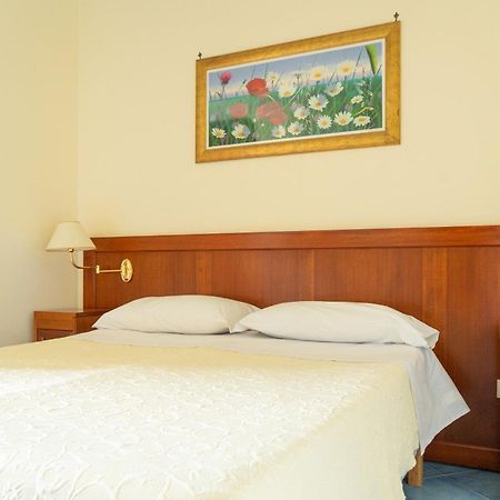 Villa Acacia Ponza Buitenkant foto