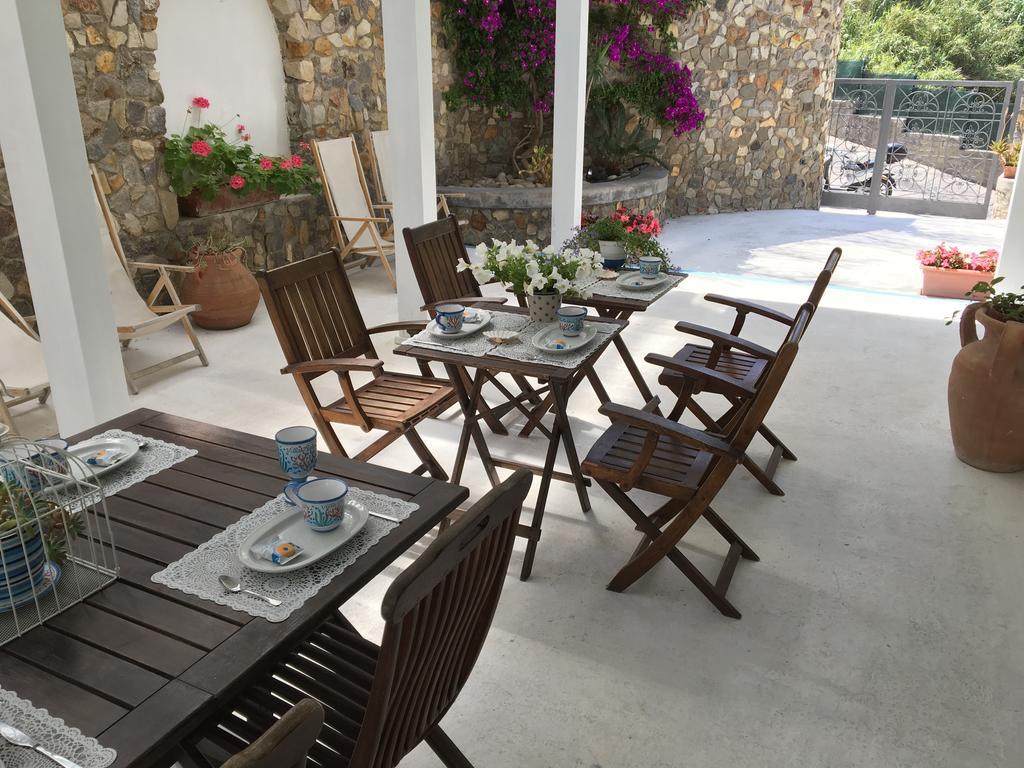 Villa Acacia Ponza Buitenkant foto